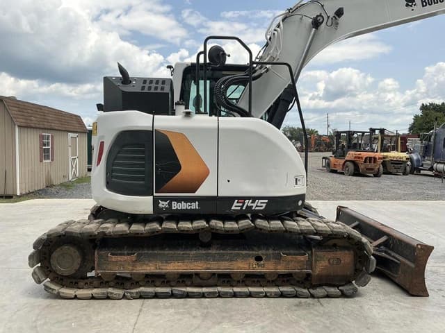 Image of Bobcat E145 equipment image 4
