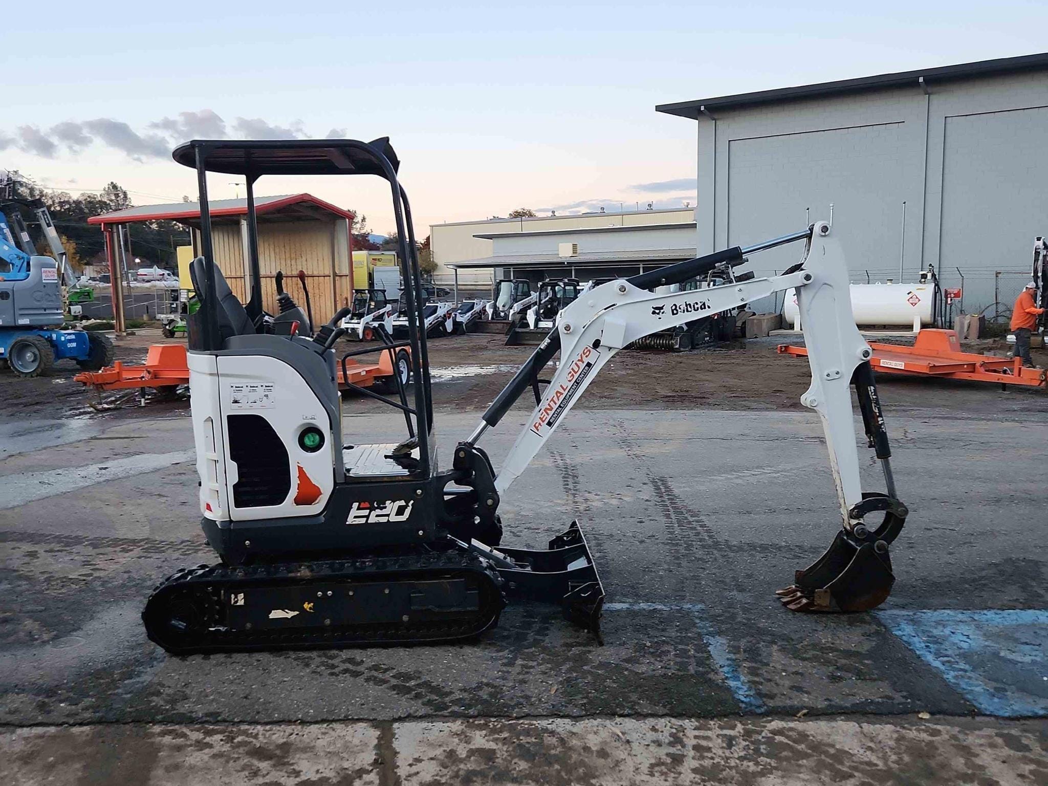 2020 Bobcat E20 Equipment Image0