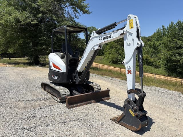 Image of Bobcat E26 equipment image 3