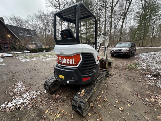 Image of Bobcat E26 equipment image 4