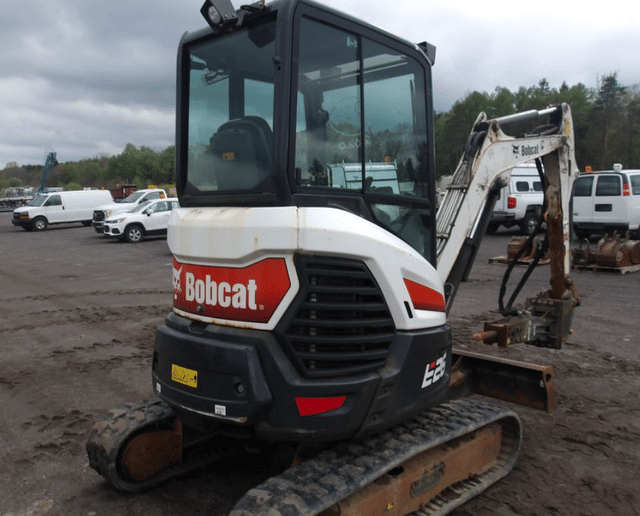 Image of Bobcat E26 equipment image 4