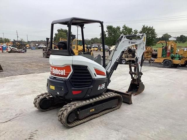 Image of Bobcat E26 equipment image 3
