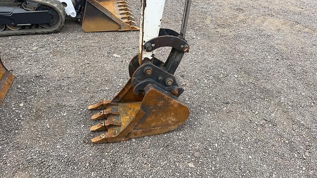 Image of Bobcat E26 equipment image 4