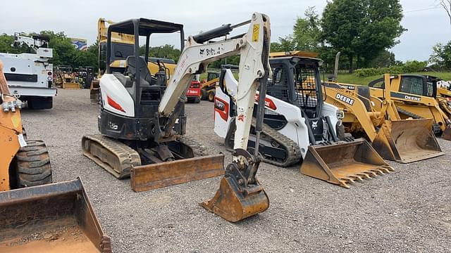 Image of Bobcat E26 equipment image 2
