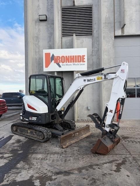 Image of Bobcat E35 equipment image 1