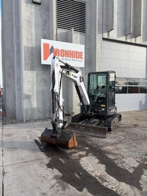 Image of Bobcat E35 equipment image 2