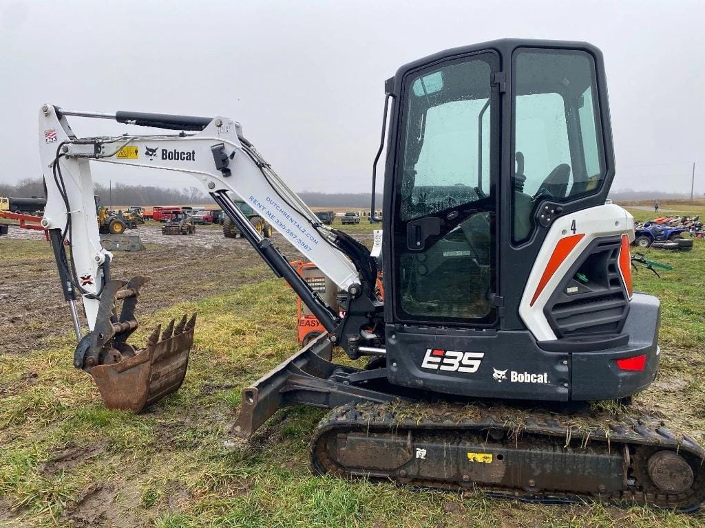 Main image Bobcat E35