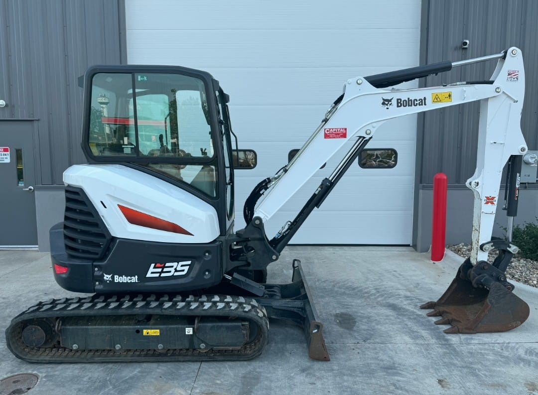 2020 Bobcat E35 Equipment Image0