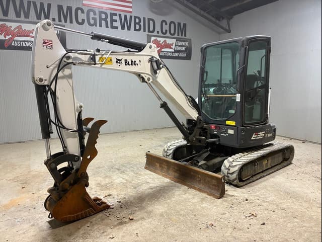 Image of Bobcat E35 equipment image 1
