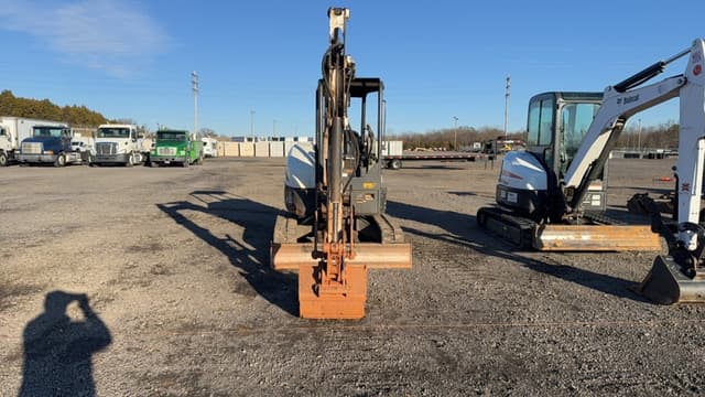 Image of Bobcat E35 equipment image 1