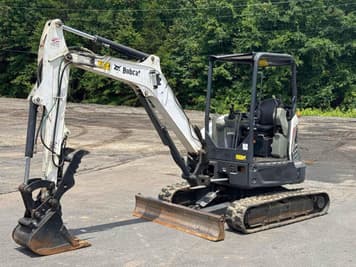 Main image Bobcat E35