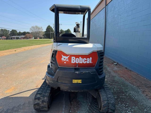 Image of Bobcat E35 equipment image 4