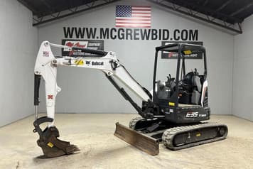 Main image Bobcat E35i