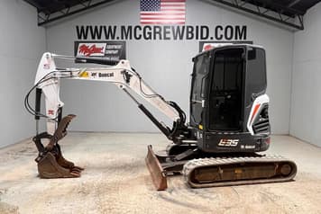 Main image Bobcat E35i