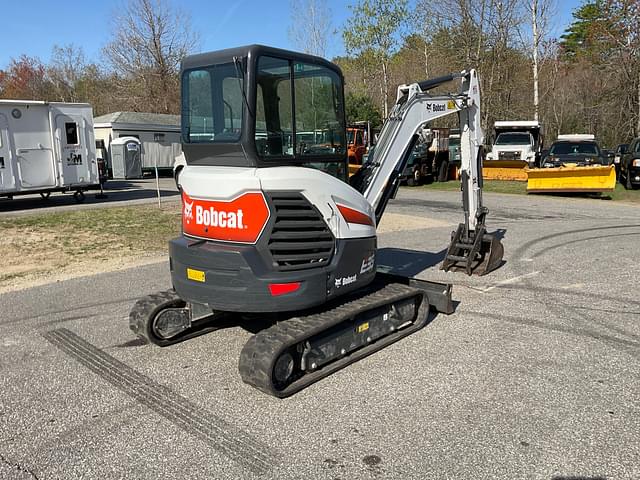 Image of Bobcat E35i equipment image 4