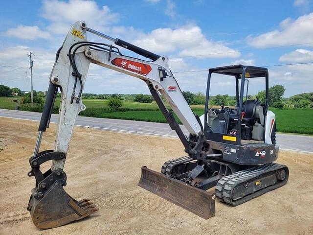 Image of Bobcat E42 equipment image 1