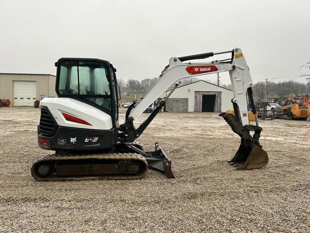 Image of Bobcat E42 equipment image 4