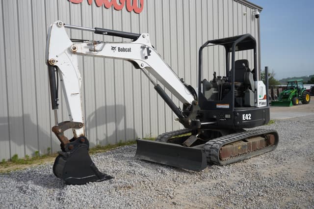 Image of Bobcat E42 equipment image 1