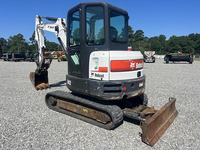 Image of Bobcat E42 equipment image 2
