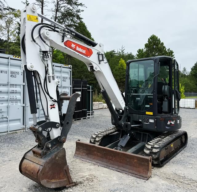 Image of Bobcat E42 equipment image 2