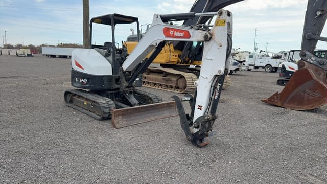 Image of Bobcat E42 equipment image 2