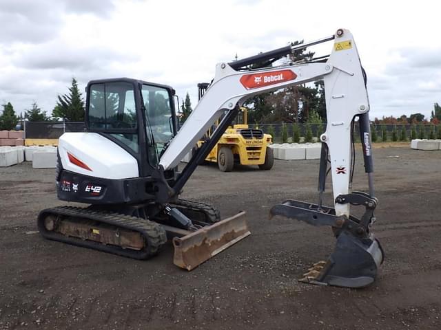 Image of Bobcat E42 equipment image 1