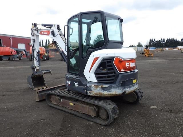 Image of Bobcat E42 equipment image 4