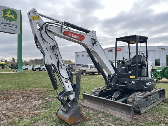 Main image Bobcat E50