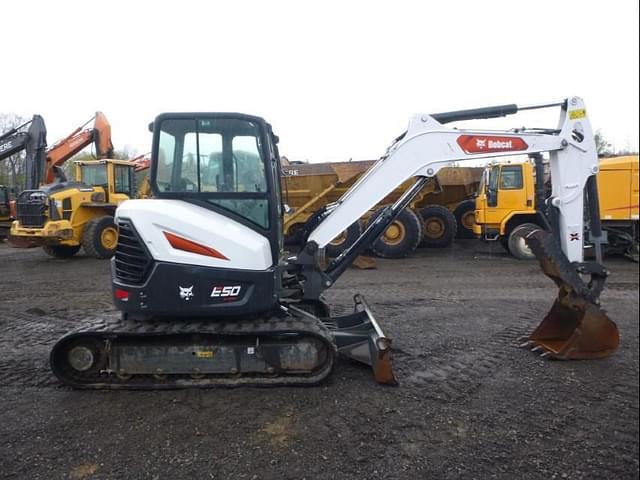 Image of Bobcat E50 equipment image 2