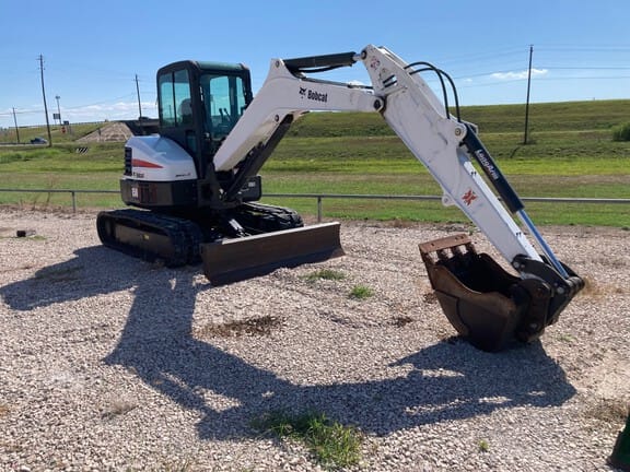 Main image Bobcat E50
