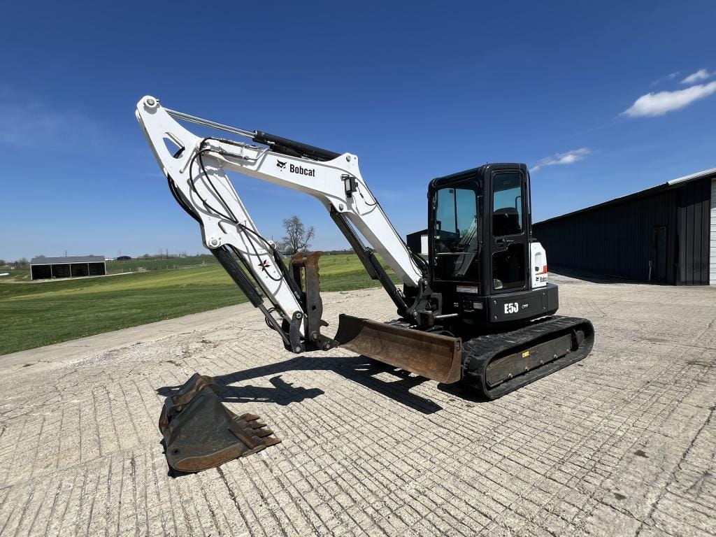Bobcat E50 Equipment Image0