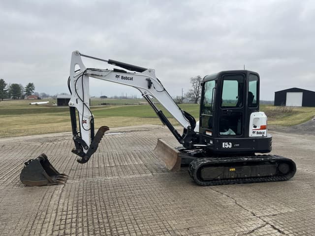Image of Bobcat E50 equipment image 1