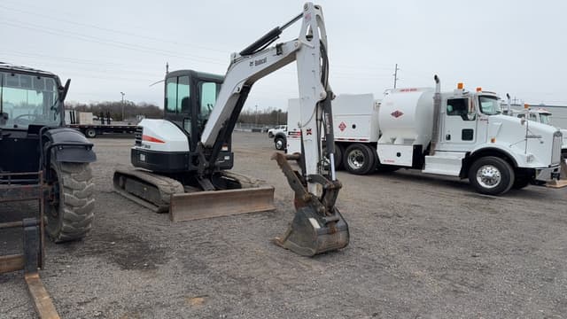 Image of Bobcat E50 equipment image 2