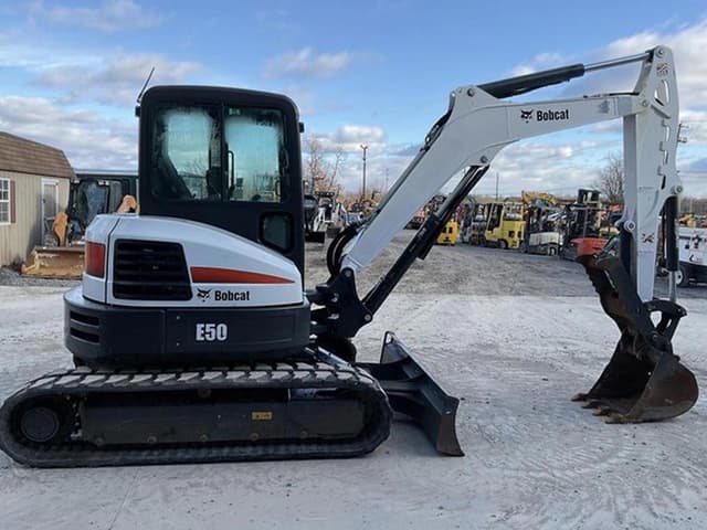 Image of Bobcat E50 equipment image 4