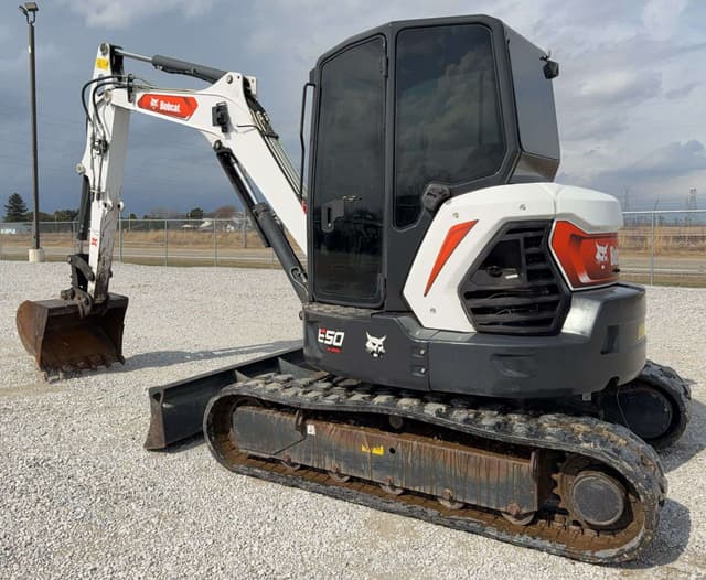 Image of Bobcat E50 equipment image 2