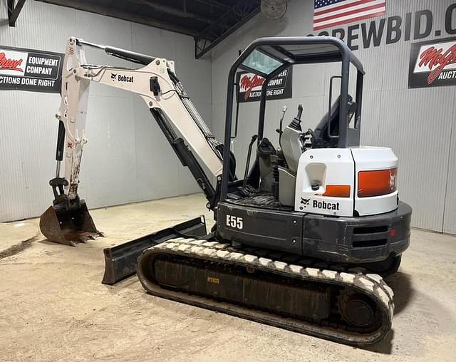Image of Bobcat E55 equipment image 2