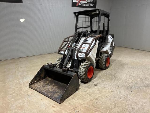 Image of Bobcat L23 equipment image 1