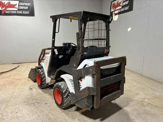 Image of Bobcat L23 equipment image 2