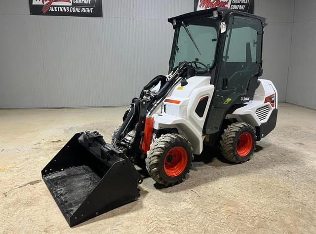 Image of Bobcat L28 equipment image 1