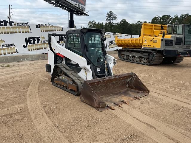 Image of Bobcat T66 equipment image 2