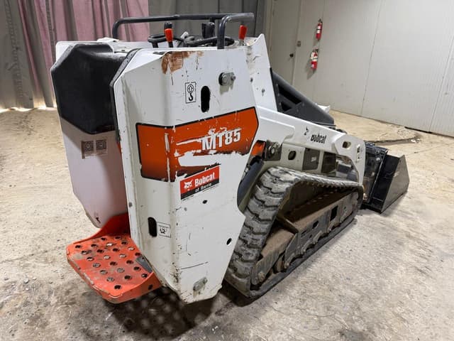 Image of Bobcat MT85 equipment image 4