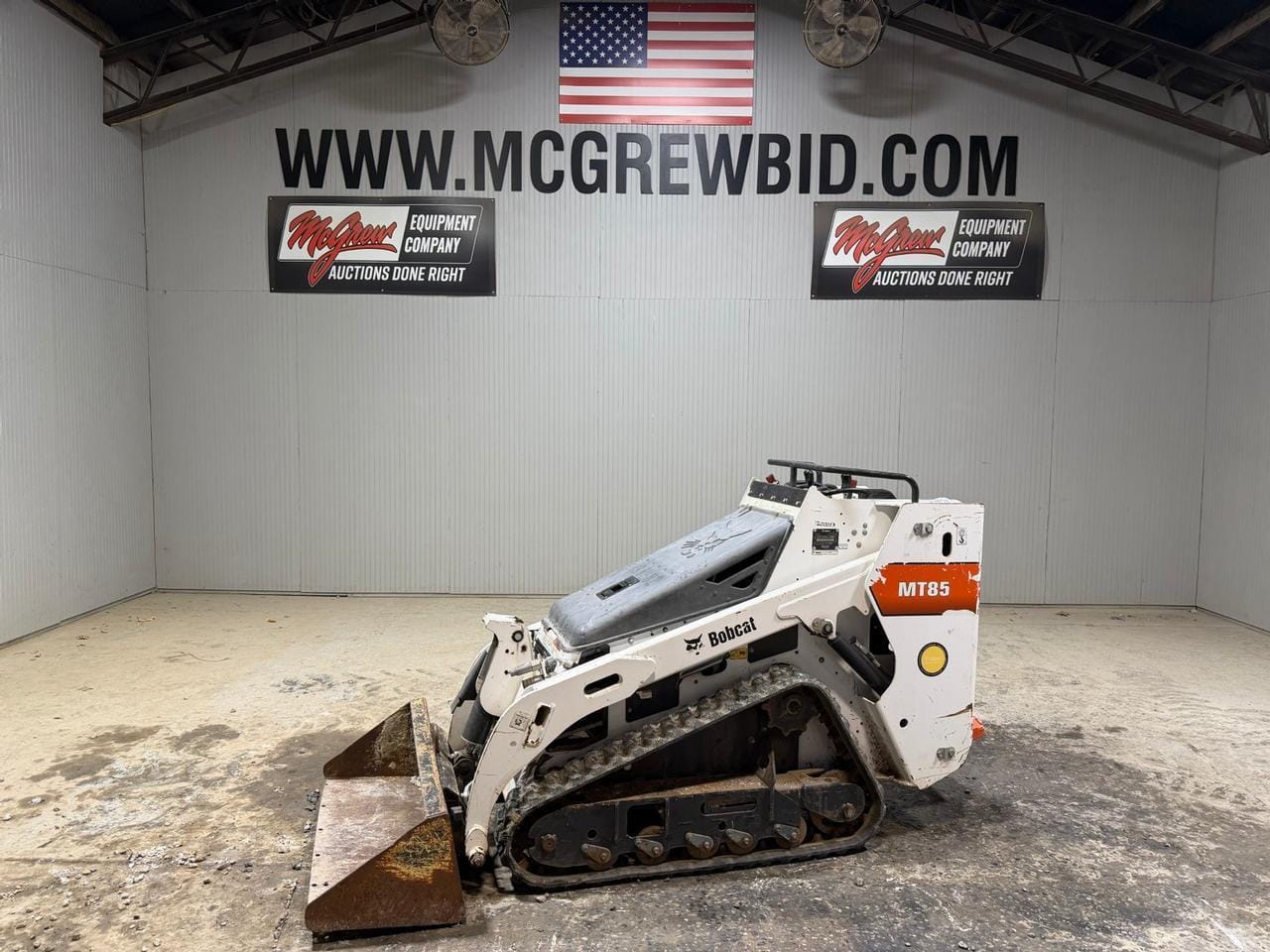 2020 Bobcat MT85 Equipment Image0
