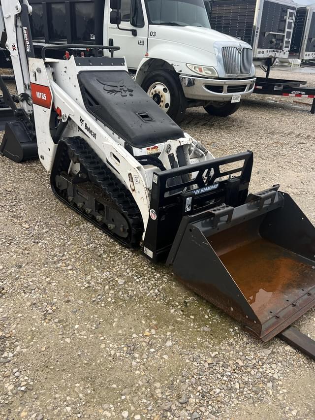 Image of Bobcat MT85 equipment image 2