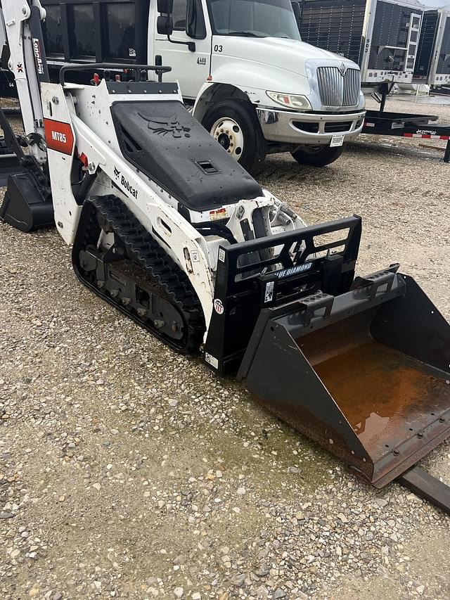 Image of Bobcat MT85 equipment image 3
