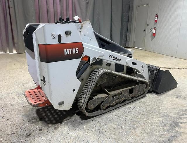 Image of Bobcat MT85 equipment image 4