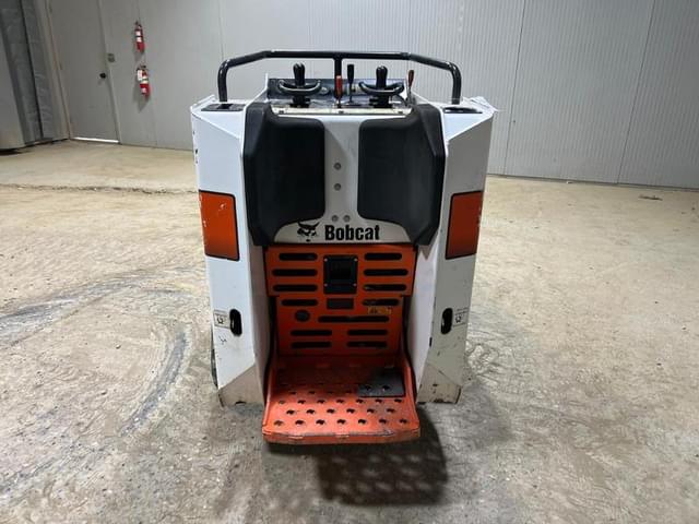 Image of Bobcat MT85 equipment image 3