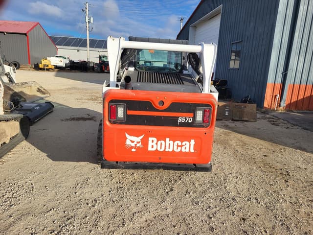 Image of Bobcat S570 equipment image 2