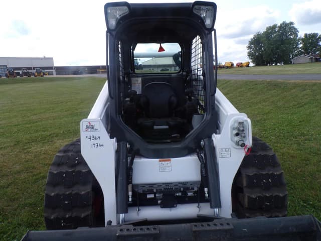 Image of Bobcat S570 equipment image 2