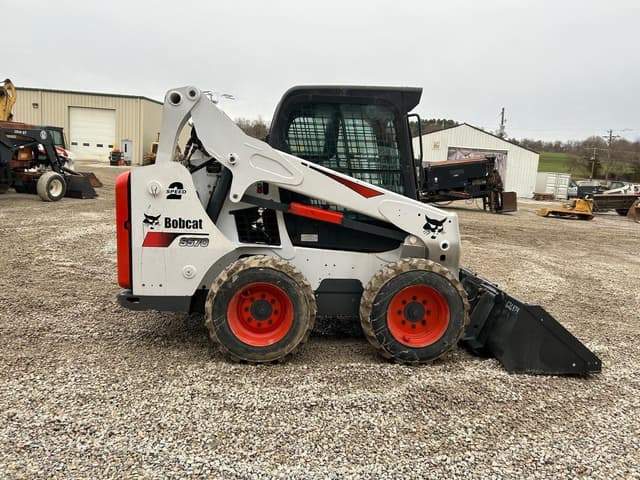 Image of Bobcat S570 equipment image 4