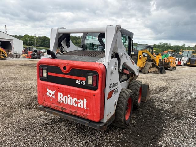 Image of Bobcat S570 equipment image 3